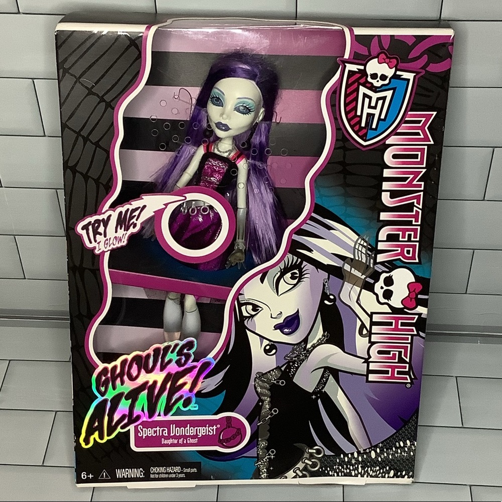 Monster high Gouls alive! Spectra Vondergeist